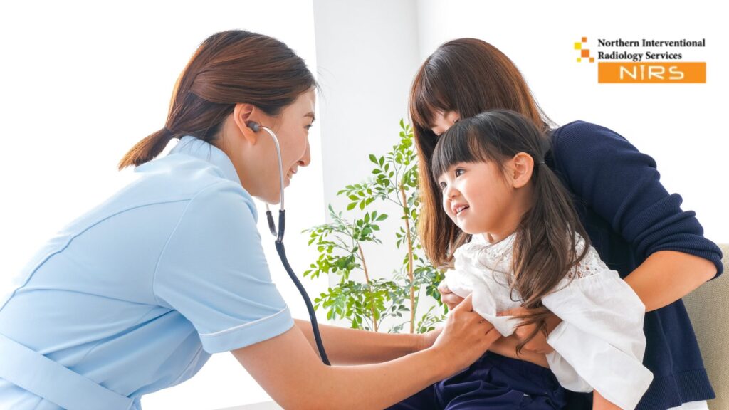 Illustration showing how minimally invasive radiology reduces recovery time, highlighting small incisions, precise NIRS-guided procedures, faster healing, less pain, and improved patient outcomes compared to traditional surgical methods.